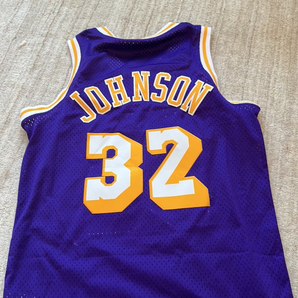 Lakers Magic Johnson #32 Men's Small Adidas Hardwood Classics Basketball Jersey
